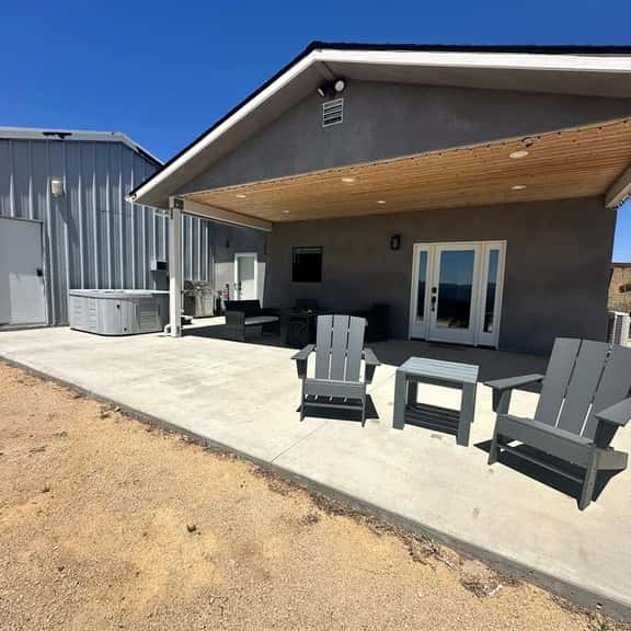 Vineyard Views | King Bed | Dog Friendly | Hot Tub - Image 1